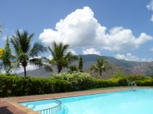 Swimming pool to the mountains